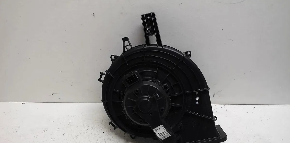 Ventilateur de chauffage Volkswagen UP! (121, 122, BL1, BL2, BL3, 123) 1.0 (2011-2020) 5 portes occasion