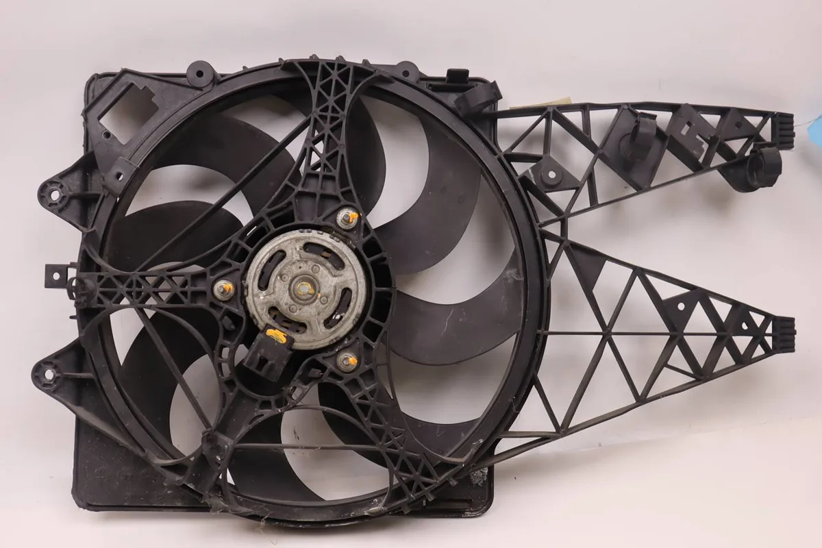 Ventilateur de refroidissement Alfa romeo MITO (955_) 1.3 multijet (955axh1b, 955axt1a) (2008-2010) 3 portes occasion