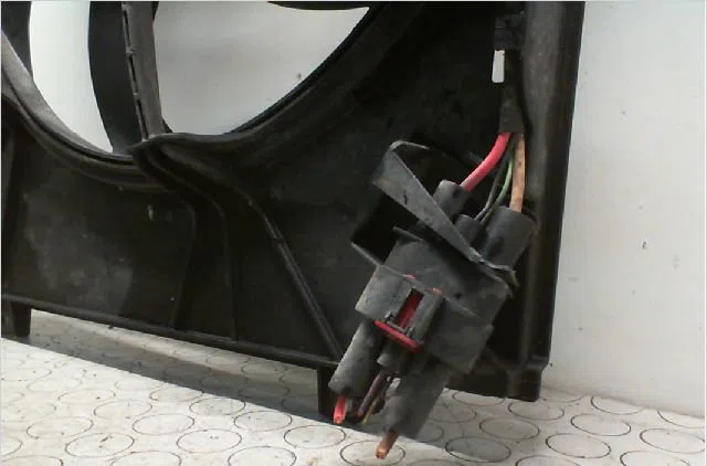 Ventilateur de refroidissement AUDI A3 II Phase 2 06-2008--07-2012 1.6 TDi 105ch occasion