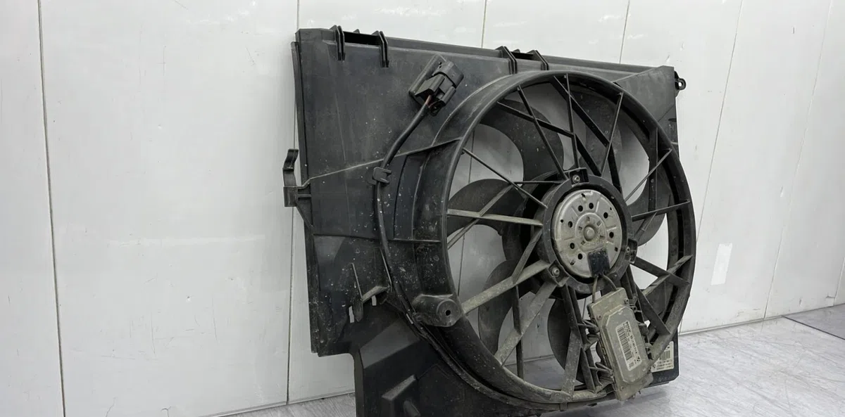 Ventilateur de refroidissement BMW SERIE 1 E81 occasion