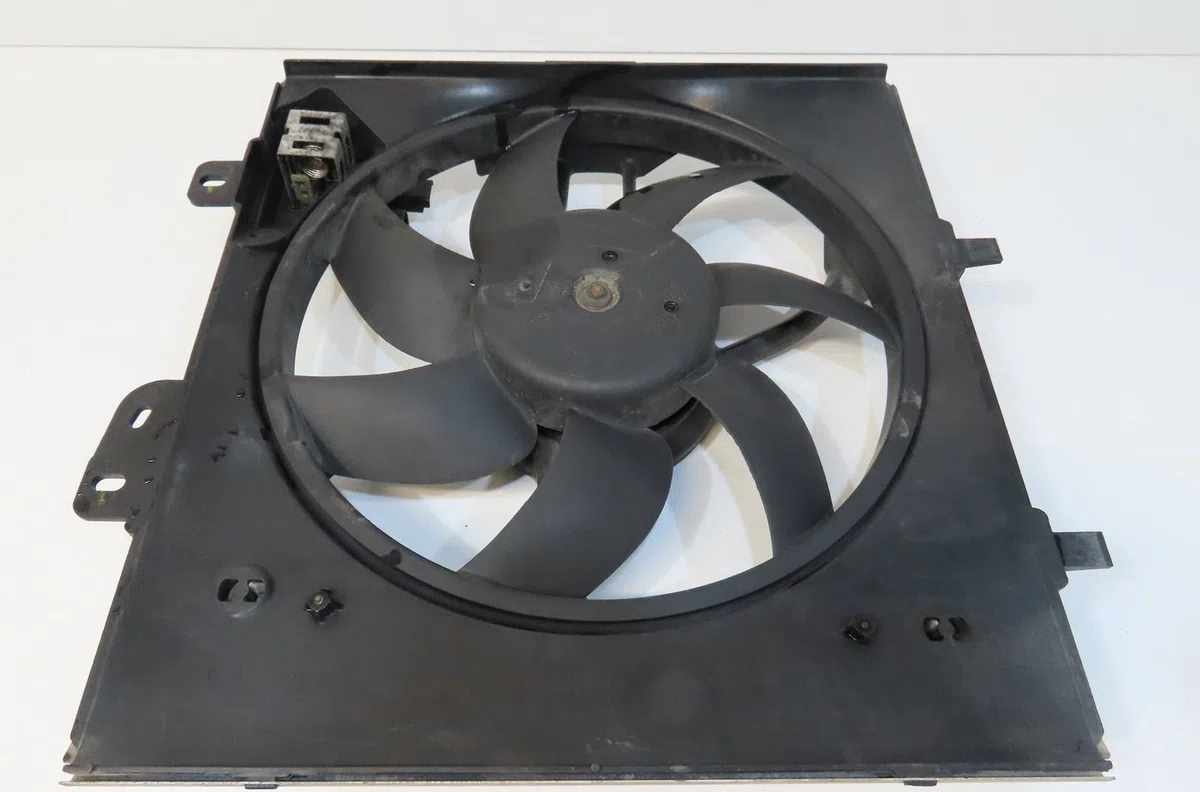 Ventilateur de refroidissement Citroen C3 II (SC_) 1.4 hdi 70 (sc8hzc, sc8hr0, sc8hp4) (2009) 5 portes occasion