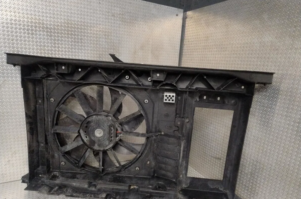 Ventilateur de refroidissement Citroen C4 II (NC_) 1.6 hdi 110 (2009) 5 portes occasion