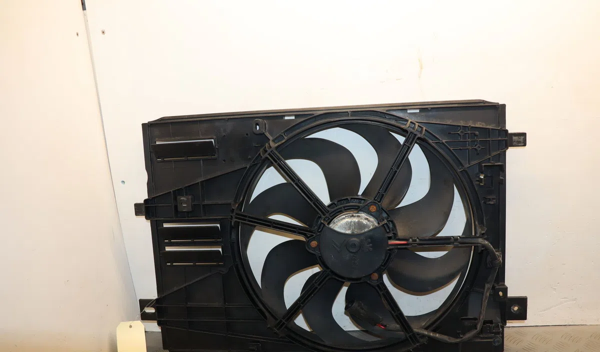 Ventilateur de refroidissement Citroen C4 PICASSO II 2.0 bluehdi 150 (2013) occasion