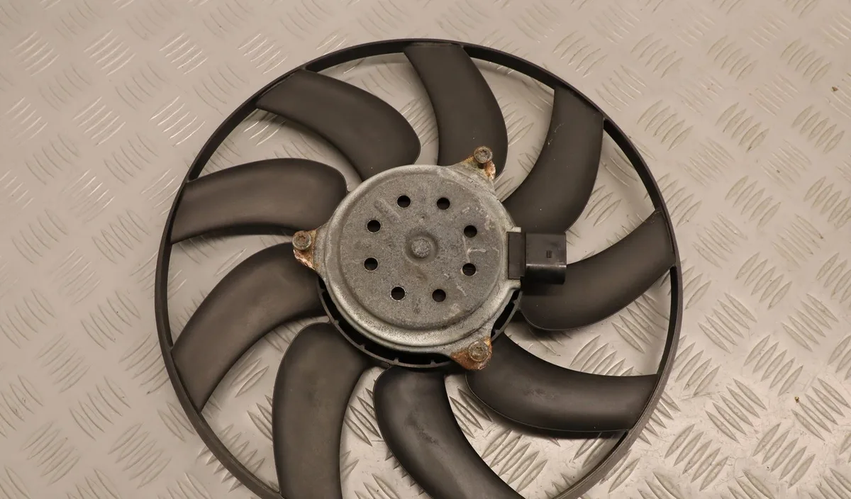 Ventilateur de refroidissement d Audi A5 (8T3) 3.0 tdi quattro (2007-2012) 2 portes occasion