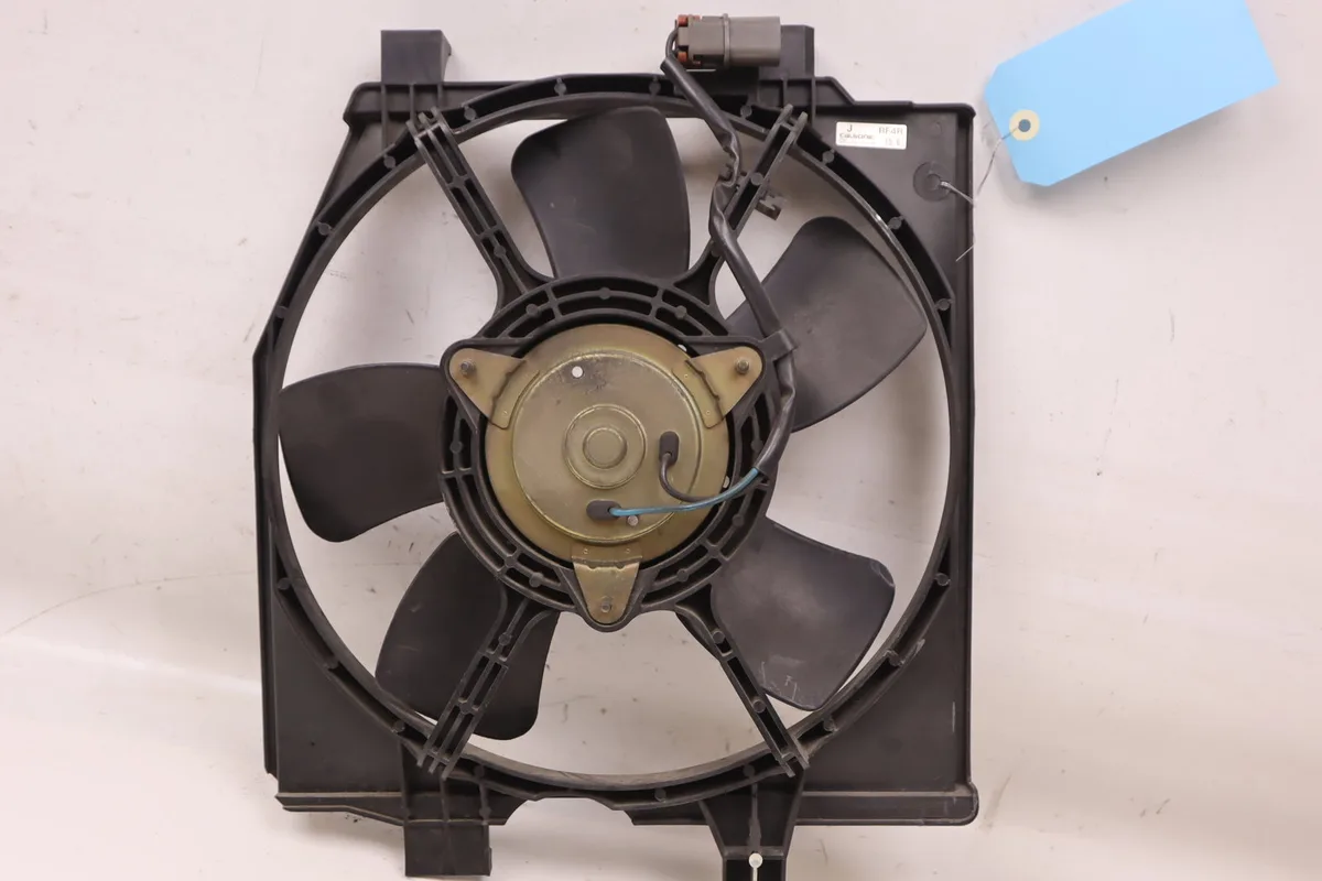 Ventilateur de refroidissement d Mazda 323 F VI (BJ) 2.0 td (1998-2001) 5 portes occasion