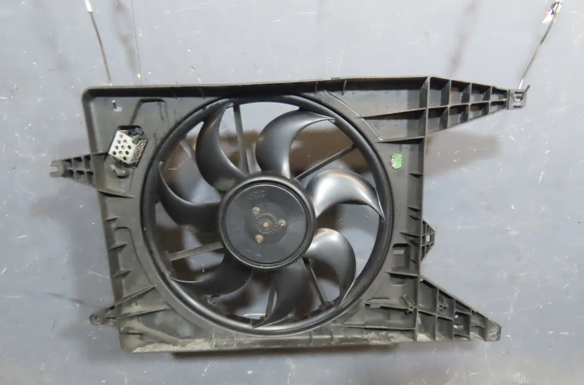 Ventilateur de refroidissement Dacia LOGAN MCV (KS_) 1.5 dci (ks04) (2010-2013) occasion