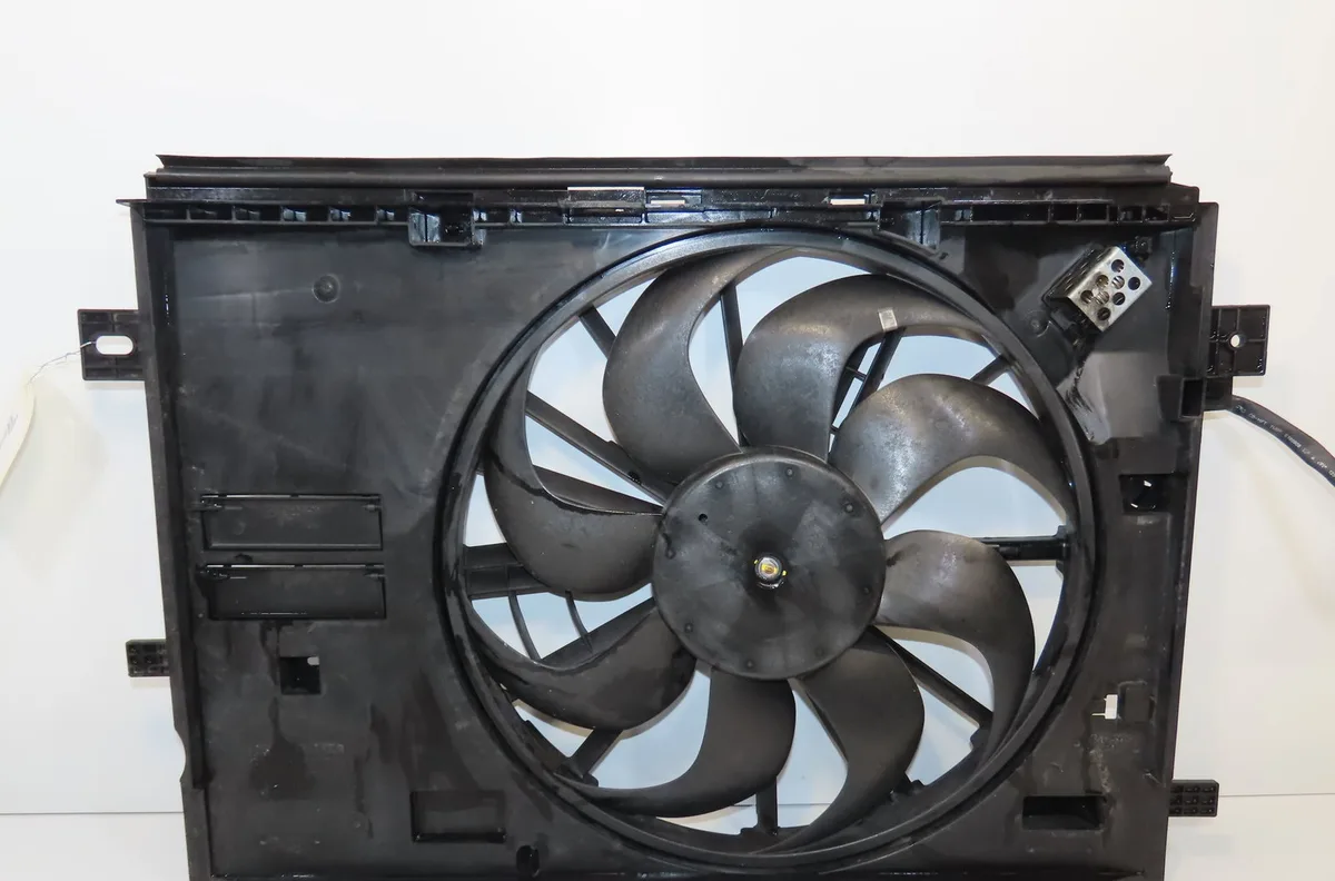 Ventilateur de refroidissement Ds DS 7 Crossback (J4_, JR_, JC_) 1.5 bluehdi 130 (jcyhzj, jcyhzr) (2017) occasion