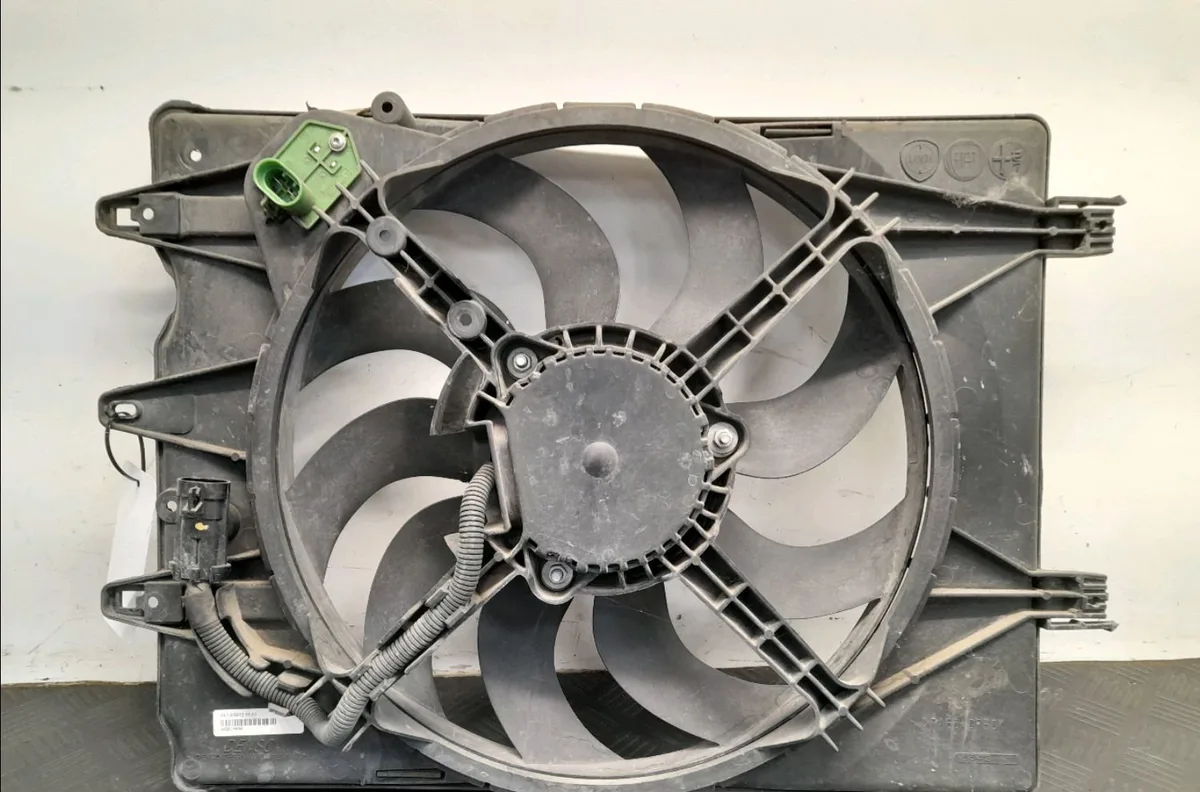 Ventilateur de refroidissement Fiat 500L (351_, 352_) 1.4 (199lyb1b) (2012) occasion