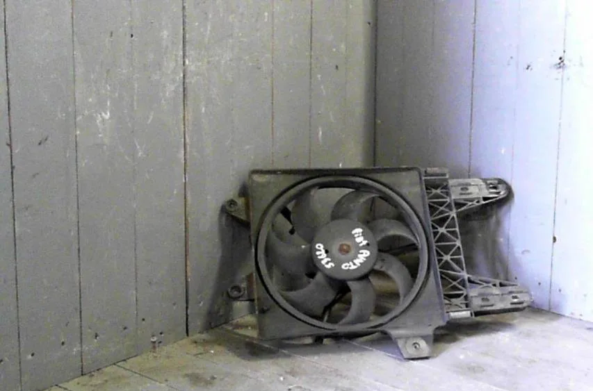 Ventilateur de refroidissement Fiat PUNTO (176_) 55 1.1 (1993-1999) occasion