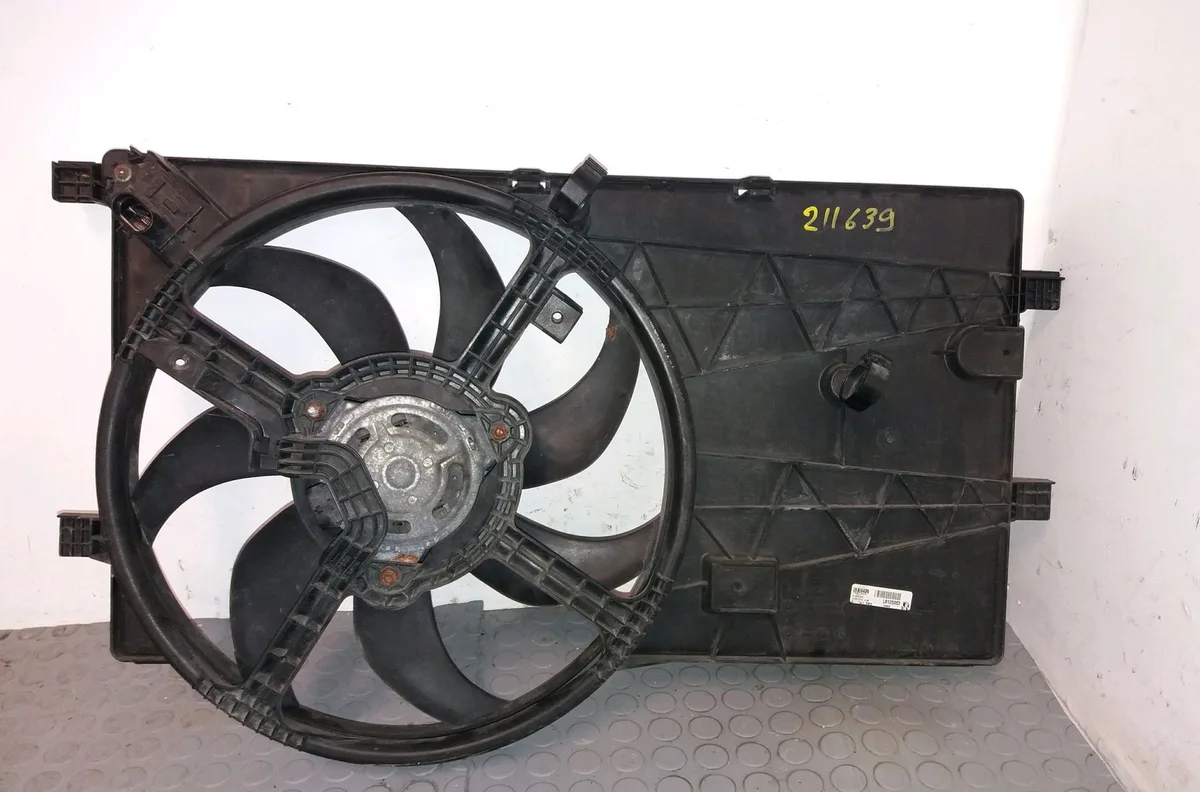 Ventilateur de refroidissement Fiat QUBO (225_) 1.3 d multijet (225cxb1a, 225axb1a, 225cxb11, 225axb11,... (2008) occasi