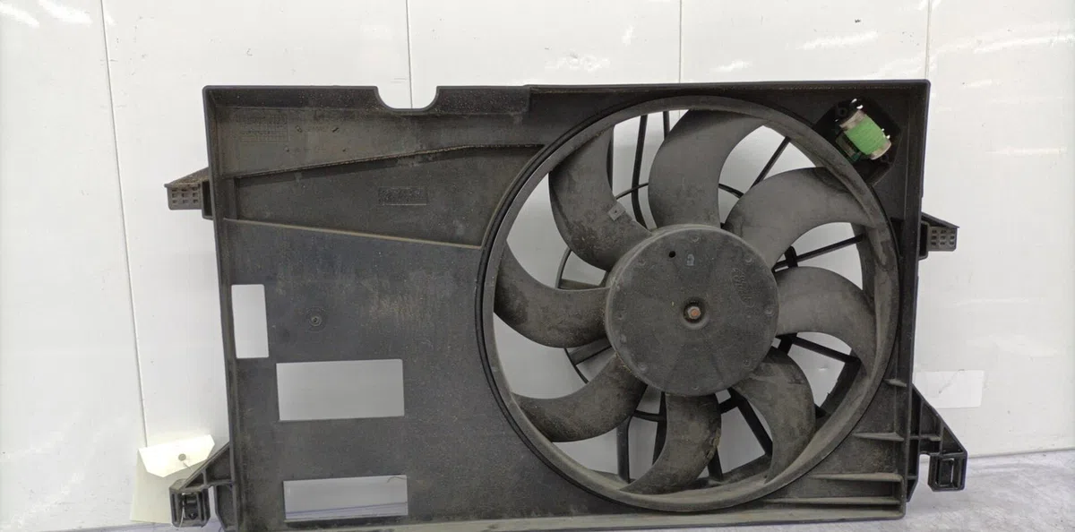 Ventilateur de refroidissement FORD FIESTA 5 PHASE 2 occasion