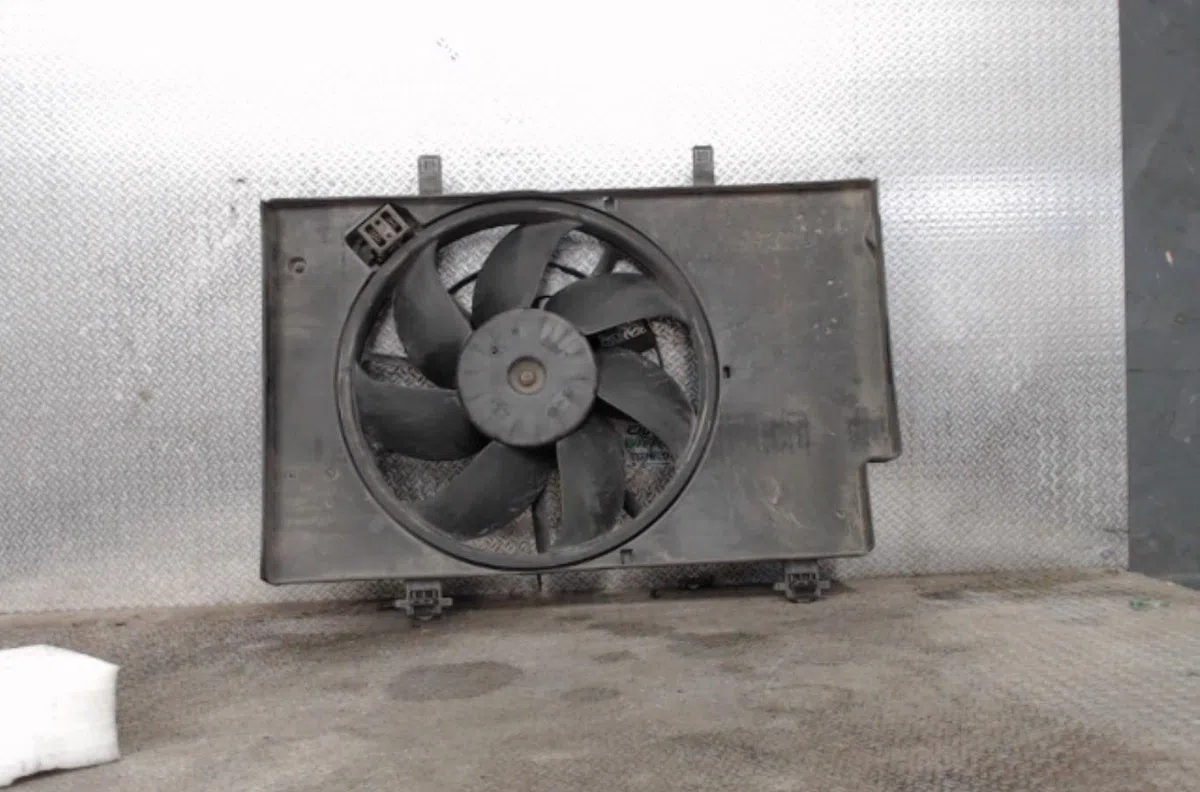 Ventilateur de refroidissement FORD FIESTA 6  FIESTA 6 PHASE 1 occasion