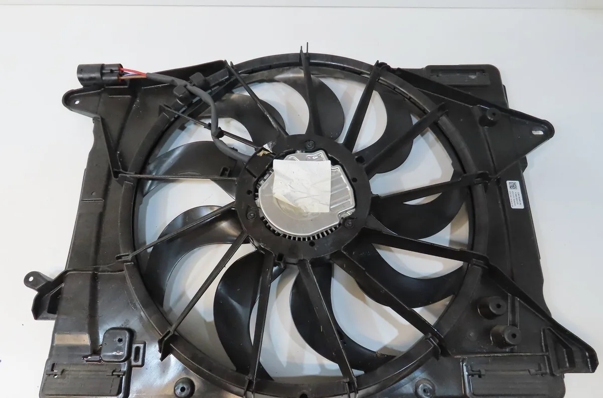 Ventilateur de refroidissement Ford KUGA III (DFK) 2.5 hybrid flex (2023) occasion