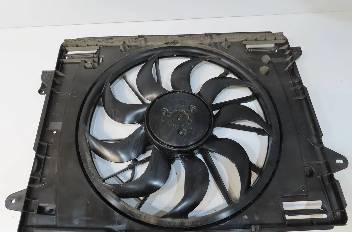 Ventilateur de refroidissement Ford KUGA III (DFK) 2.5 hybrid flex (2023) occasion