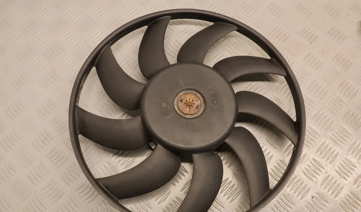 Ventilateur de refroidissement g Audi A5 (8T3) 3.0 tdi quattro (2007-2012) 2 portes occasion