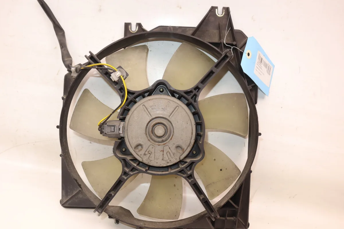 Ventilateur de refroidissement g Mazda 323 F VI (BJ) 2.0 td (1998-2001) 5 portes occasion