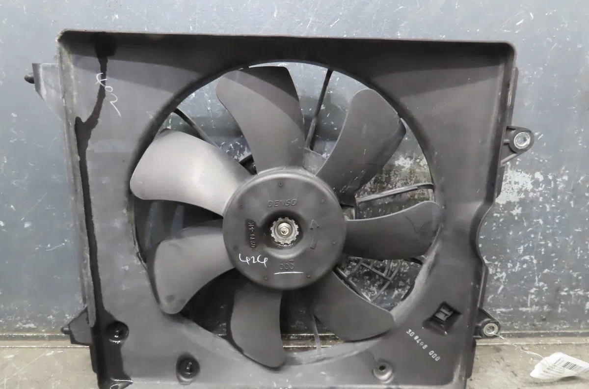 Ventilateur de refroidissement Honda CIVIC VIII Hatchback (FN, FK) 2.2 ctdi (fk3) (2005) 5 portes occasion