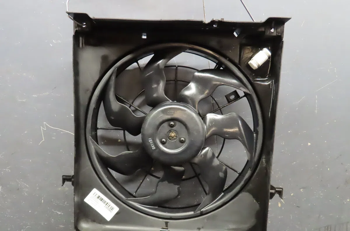 Ventilateur de refroidissement Kia CEE'D 3-5 portes (ED) 1.6 crdi 115 (2006-2012) occasion