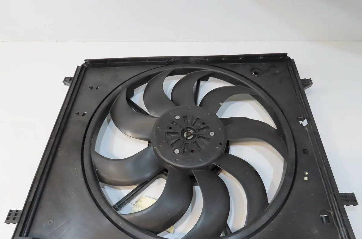 Ventilateur de refroidissement MASERATI LEVANTE 2016 occasion