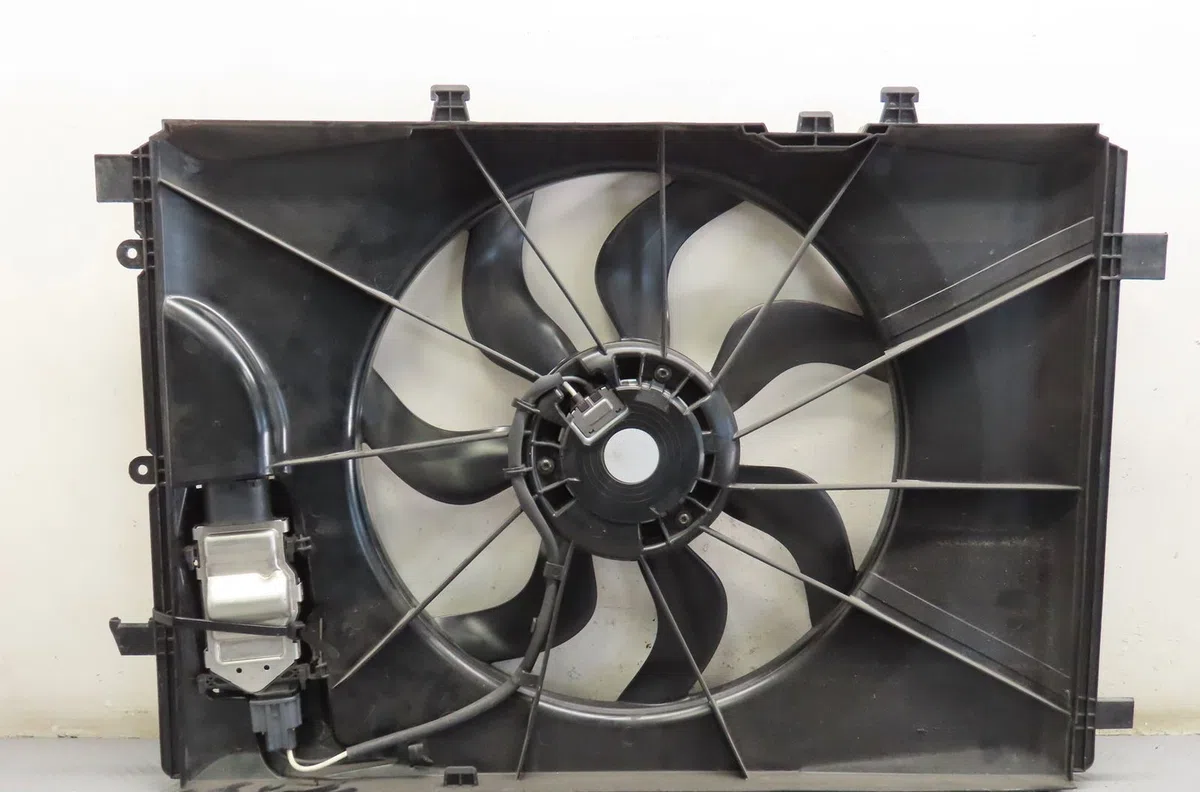 Ventilateur de refroidissement Mercedes-benz CLASSE A (W176) A 180 (176.042) (2012-2018) occasion
