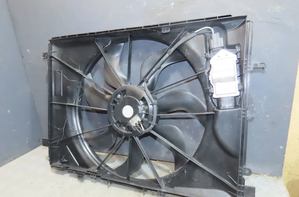 Ventilateur de refroidissement Mercedes-benz CLASSE A (W176) A 250 (176.050) (2015-2018) occasion