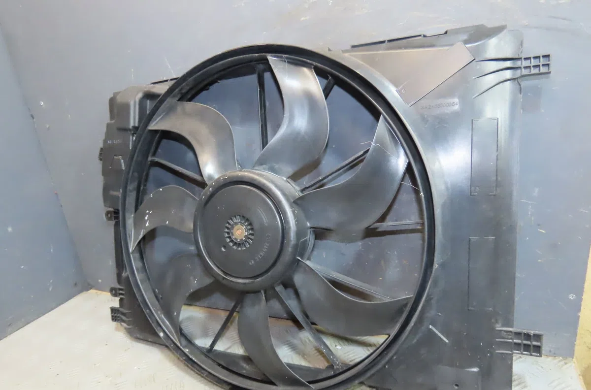 Ventilateur de refroidissement Mercedes-benz CLASSE A (W176) A 250 (176.050) (2015-2018) occasion