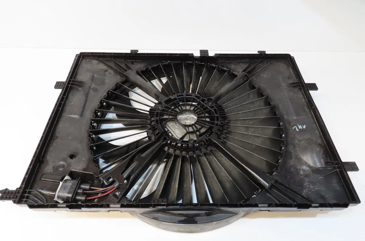Ventilateur de refroidissement Mercedes-benz CLASSE C (W205) C 180 d (205.000) (2018) occasion