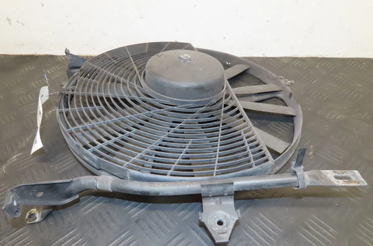 Ventilateur de refroidissement Mercedes-benz CLASSE S (W126) 300 se, sel (126.024, 126.025) (1986-1991) occasion