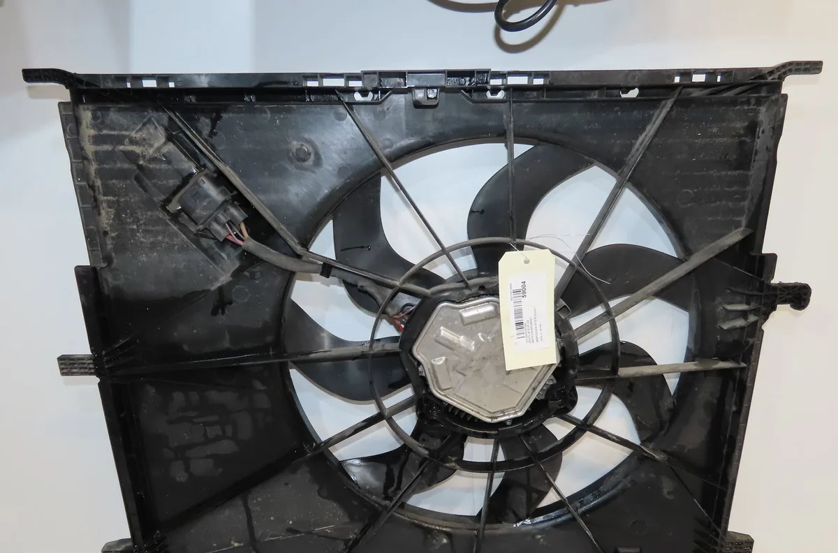 Ventilateur de refroidissement Mercedes-benz VITO Camionnette (W447) 109 cdi (447.601, 447.603, 447.605) (2014) occasion