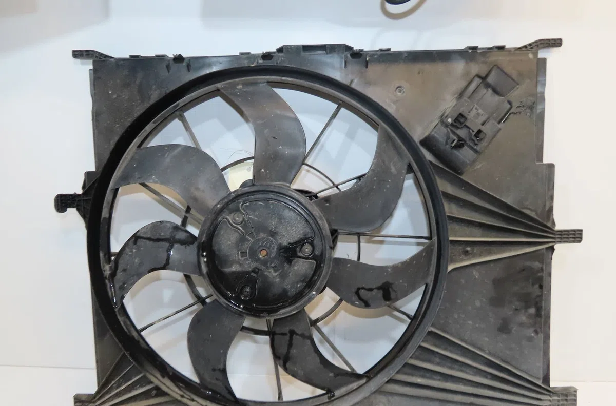 Ventilateur de refroidissement Mercedes-benz VITO Camionnette (W447) 109 cdi (447.601, 447.603, 447.605) (2014) occasion