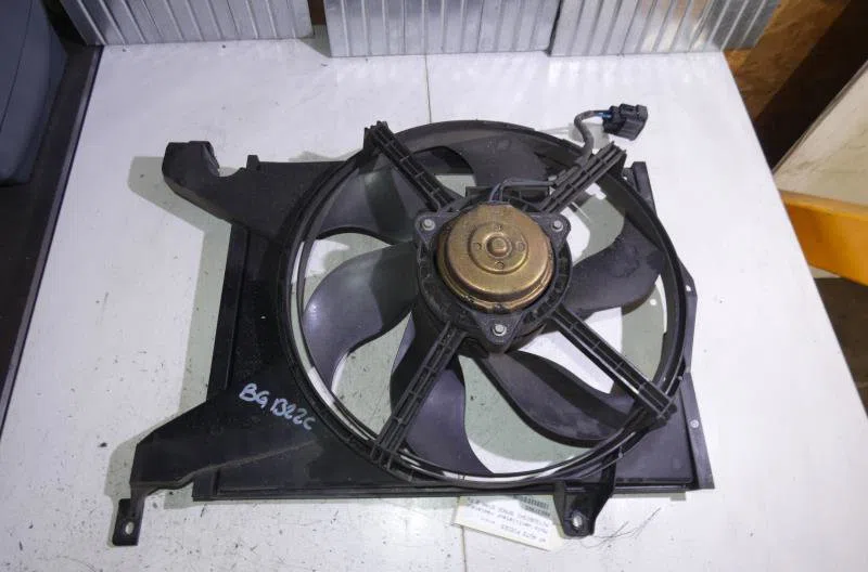 Ventilateur de refroidissement MITSUBISHI SPACE STAR 2 occasion