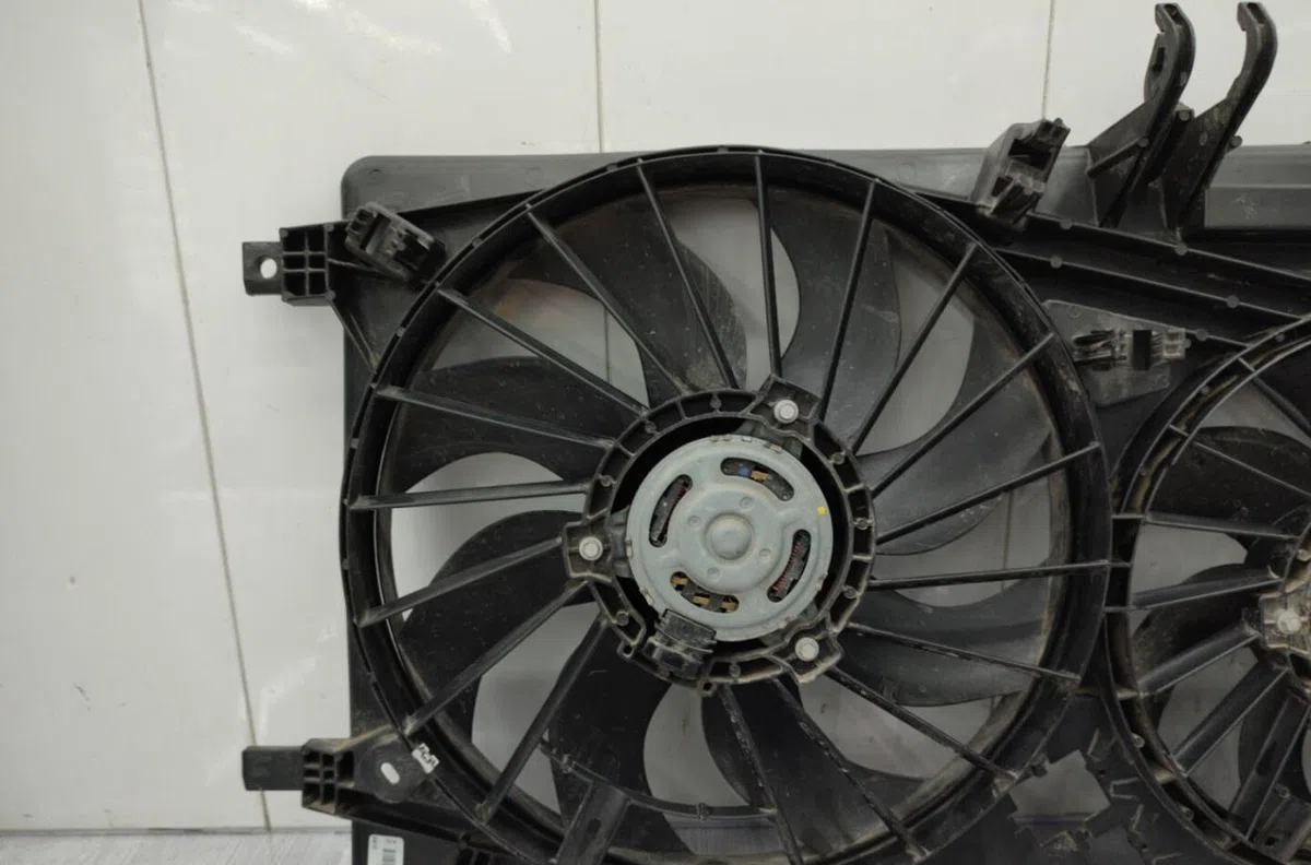 Ventilateur de refroidissement NISSAN NV400 occasion