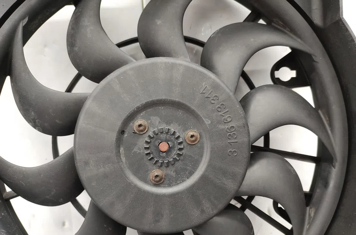 Ventilateur de refroidissement OPEL ASTRA H GTC PHASE 1 occasion