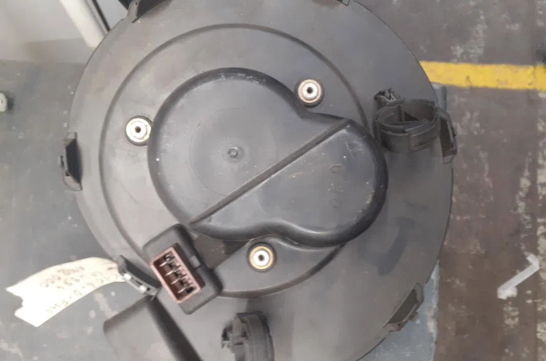Ventilateur de refroidissement Peugeot 106 II (1A_, 1C_) 1.5 d (1998-2004) 3 portes occasion