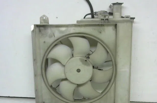 Ventilateur de refroidissement Peugeot 107 (PM_, PN_) 1.0 (2005-2014) 3 portes occasion