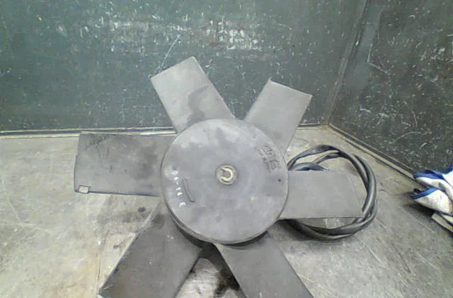 Ventilateur de refroidissement Peugeot 205 II (20A-C) 1.1 (1987-1992) 5 portes occasion