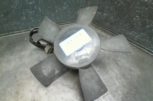 Ventilateur de refroidissement Peugeot 205 II (20A-C) 1.1 (1987-1992) occasion