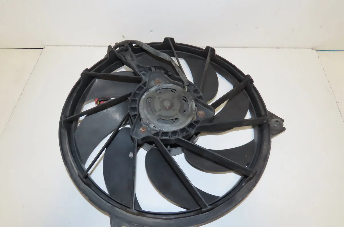 Ventilateur de refroidissement Peugeot 206 3-5 portes (2A-C) 1.4 i (1998-2012) 3 portes occasion