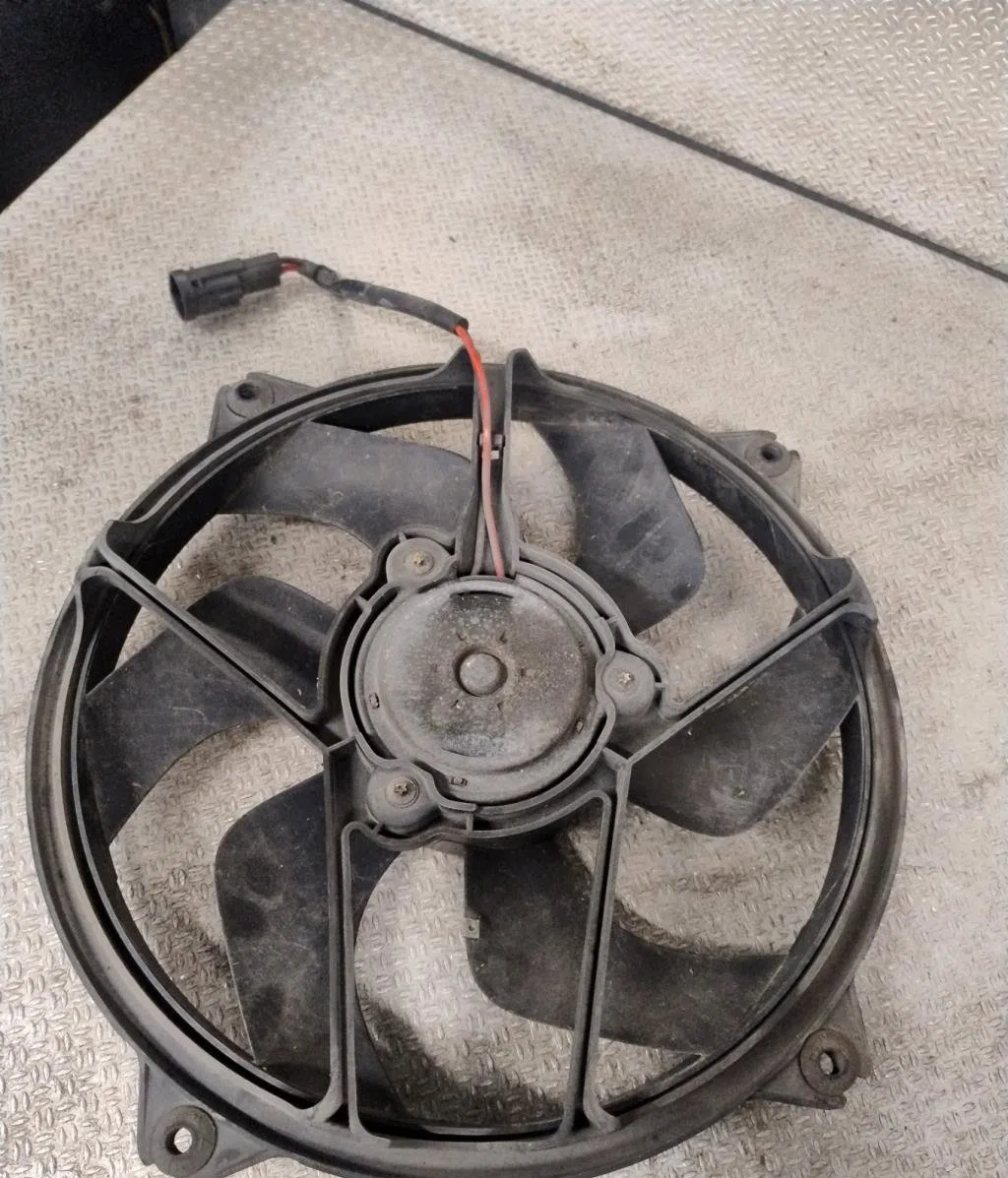Ventilateur de refroidissement Peugeot 206 SW (2E-K) 1.6 hdi 110 (2004) occasion
