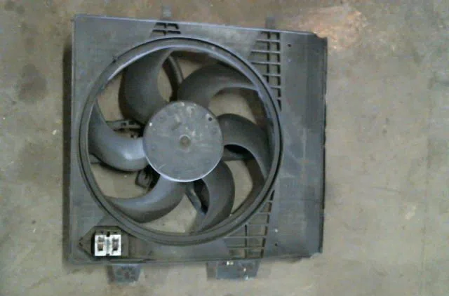 Ventilateur de refroidissement PEUGEOT 207 occasion