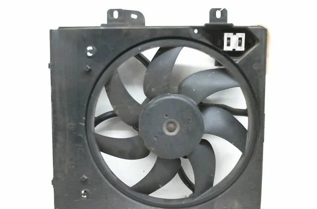 Ventilateur de refroidissement Peugeot 208 I (CA_, CC_) 1.2 puretech 82 (2018) occasion