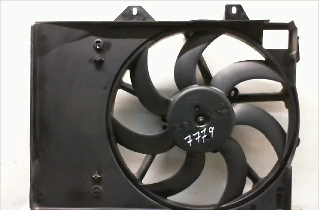 Ventilateur de refroidissement Peugeot 208 I (CA_, CC_) 1.2 thp 110 (2013) occasion