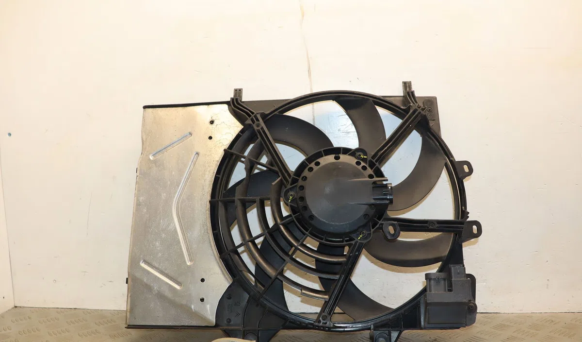 Ventilateur de refroidissement Peugeot 208 I (CA_, CC_) 1.6 hdi - bluehdi 75 (2013) 5 portes occasion