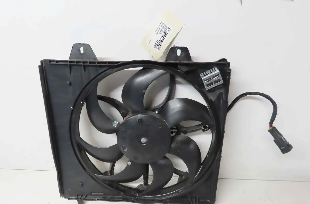 Ventilateur de refroidissement PEUGEOT 208 II occasion