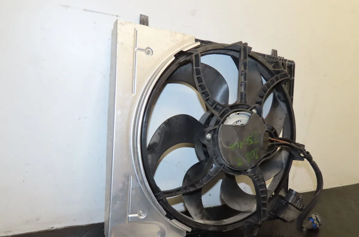 Ventilateur de refroidissement Peugeot 208 II (UB_, UP_, UW_, UJ_) 1.2 puretech 100 (2019) 5 portes occasion