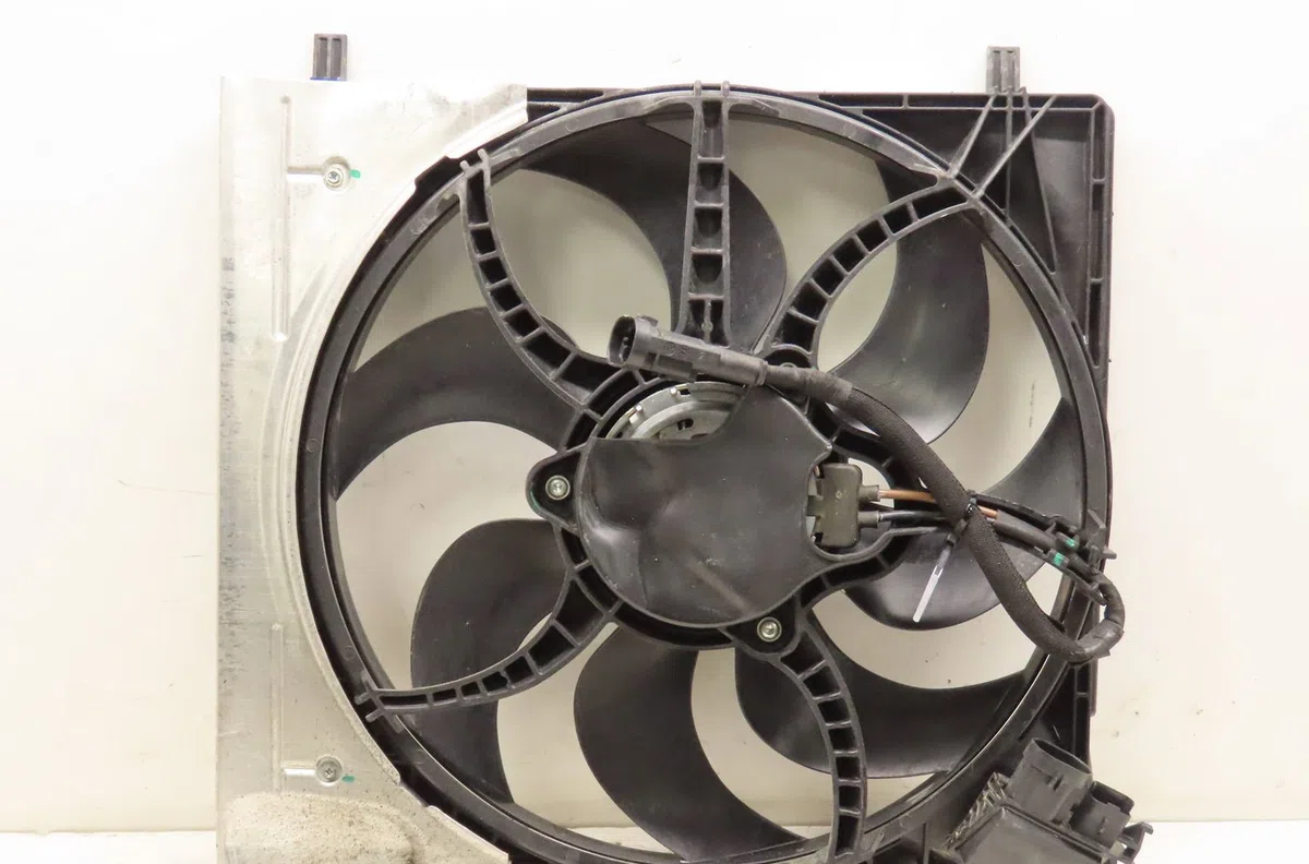 Ventilateur de refroidissement Peugeot 208 II (UB_, UP_, UW_, UJ_) 1.5 bluehdi 100 (2019) occasion