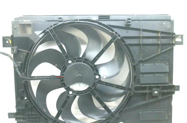 Ventilateur de refroidissement Peugeot 3008 SUV (MC_, MR_, MJ_, M4_) 1.2 thp- puretech 130 (mrhnsm, mrhnsu, mrhnsj, mrhn