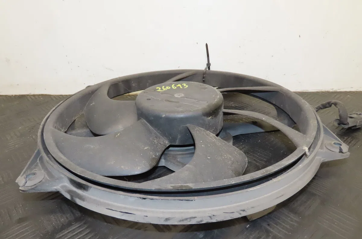 Ventilateur de refroidissement Peugeot 307 SW (3H) 1.6 16v (2002-2008) occasion