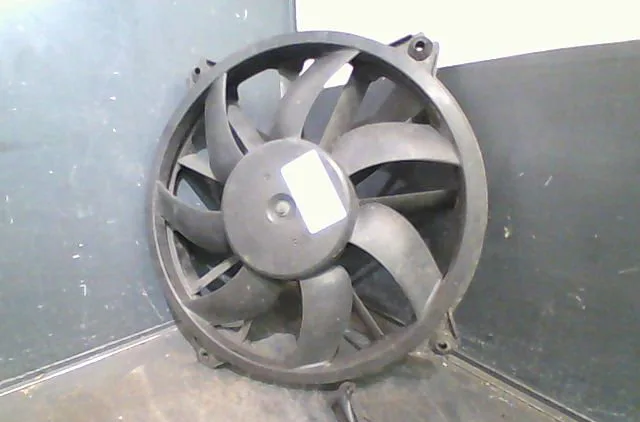 Ventilateur de refroidissement Peugeot 308 I (4A_, 4C_) 1.6 hdi (2007-2014) 5 portes occasion
