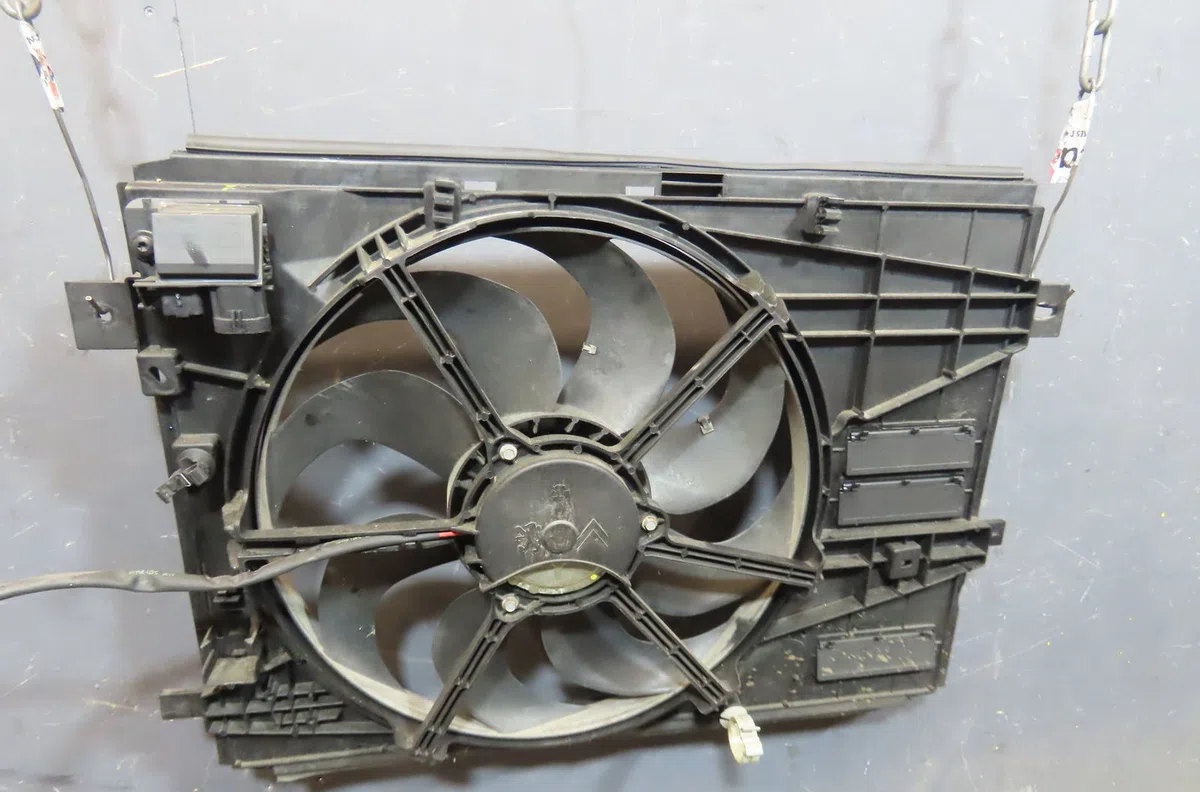 Ventilateur de refroidissement Peugeot 308 SW II (LC_, LJ_, LR_, LX_, L4_) 1.2 thp 110 (2014-2021) occasion